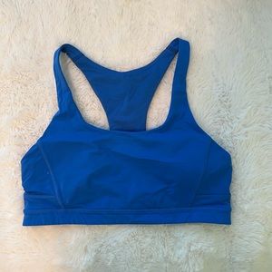 Lululemon sports bra size 6